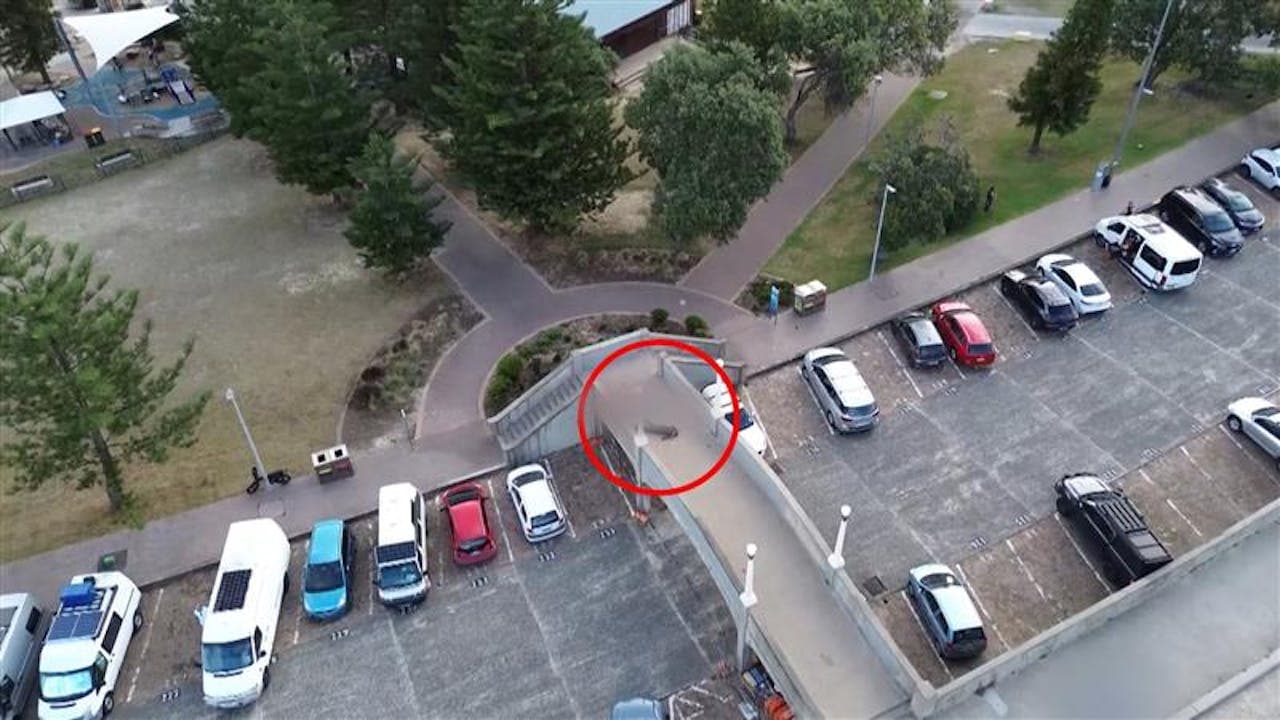 Terror på Bondi Beach: 15 døde i angreb mod jødisk fejring