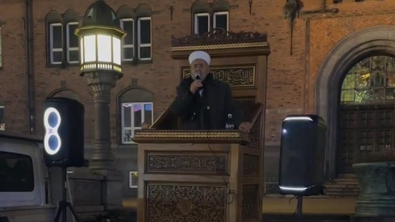 Koranoplæsning på Rådhuspladsen: Minister kritiserer provokation