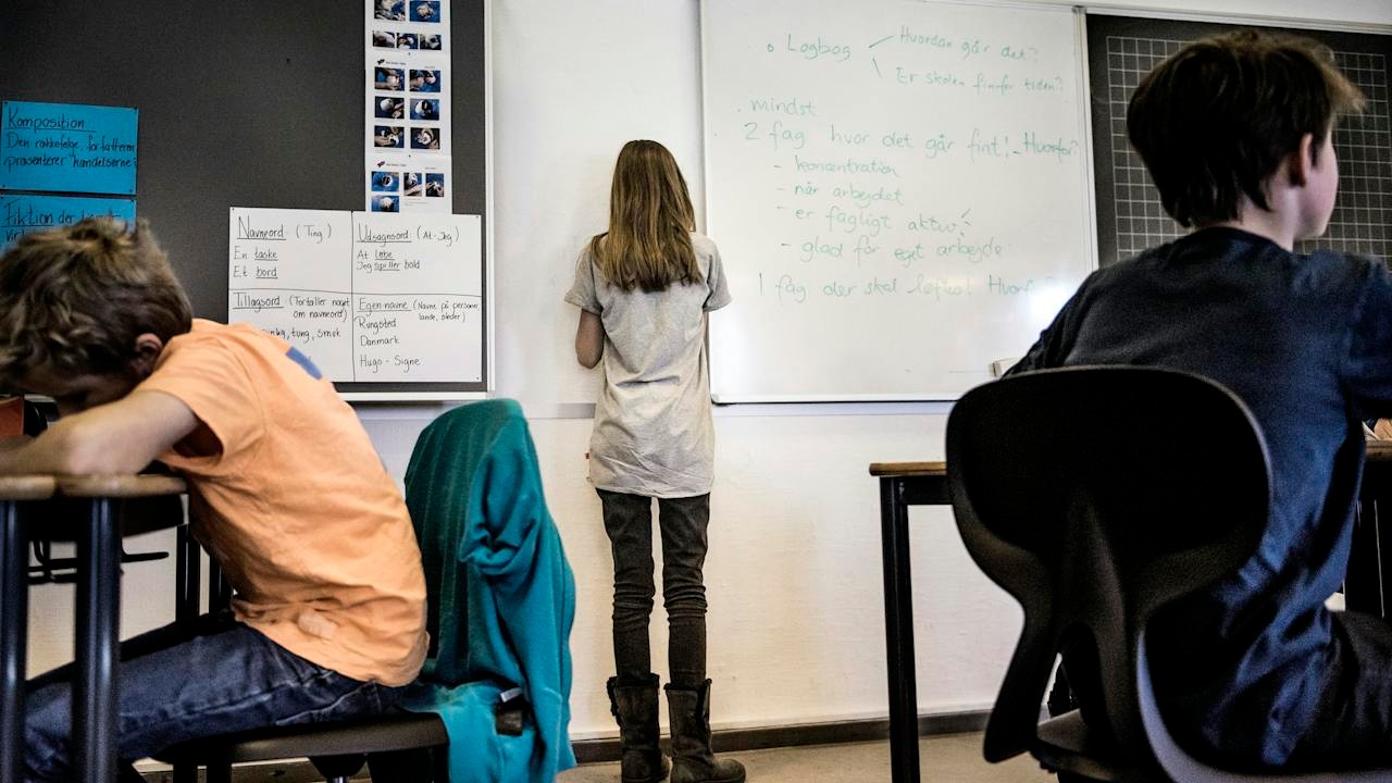 Skjulte udgifter presser fattige familier i folkeskolen